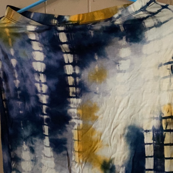 Skirt - Picture 2 of 6